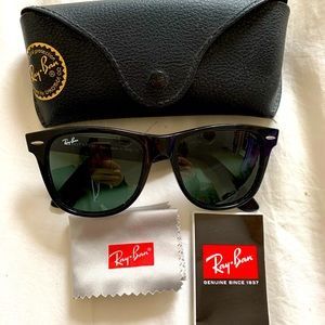 EUC Ray-Ban Outsiders Oversized Wayfarer Black